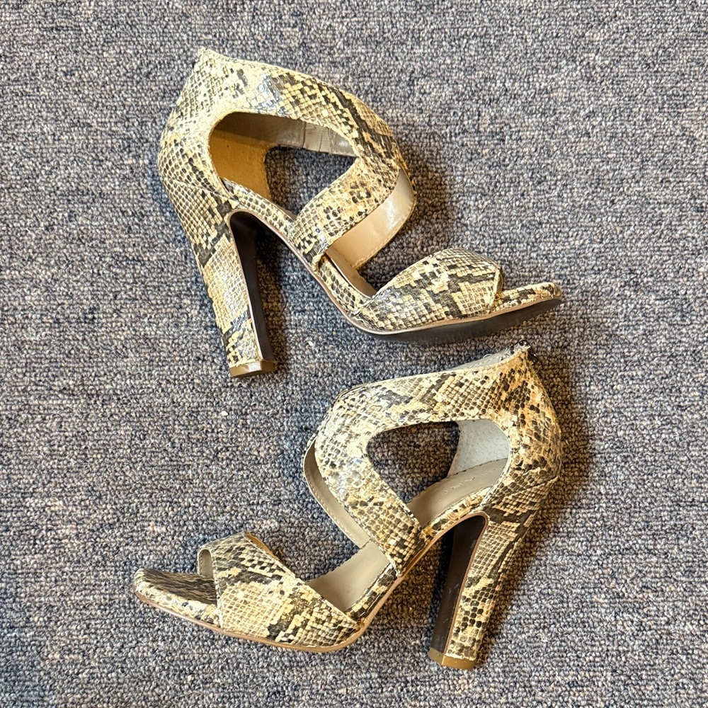 Tahari Snake Print Heels - Beige and Black